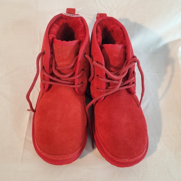 UGG Shoes - UGG WOMEN'S 5 Red NEUMEL CHUKKA SUEDE SHEARLING LINED ANKLE BOOTS HORIZON New